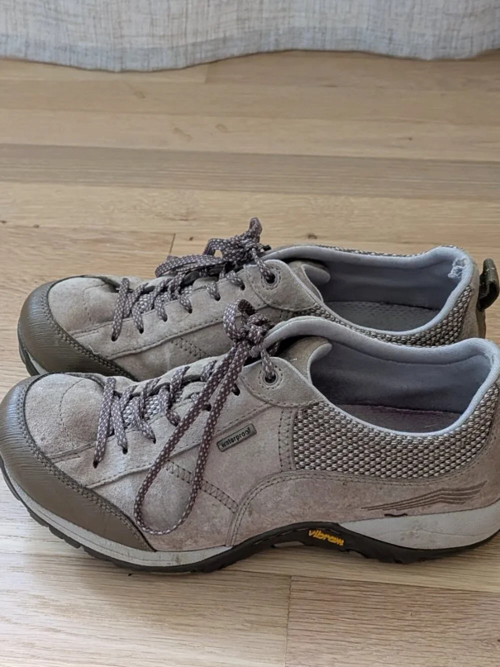 Dansko Waterproof Paisley Outdoor Sneakers | EU size 37
